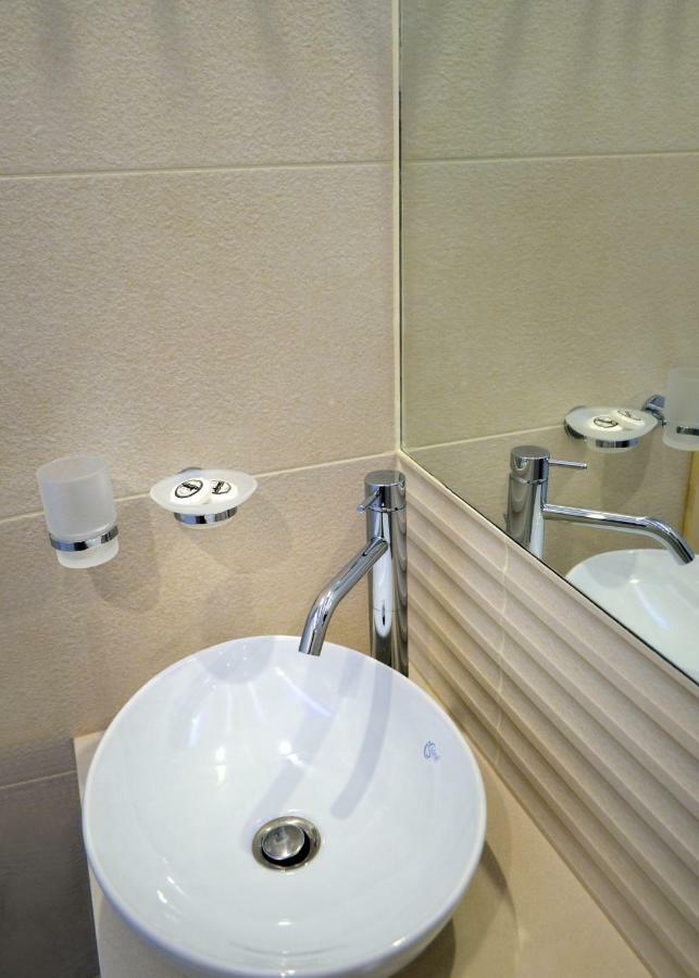 ゲオルギオポリス Papadakisアパートホテル エクステリア 写真